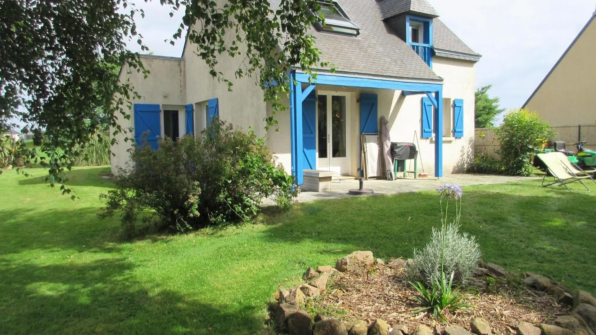 Breton House With Enclosed Garden Pordic