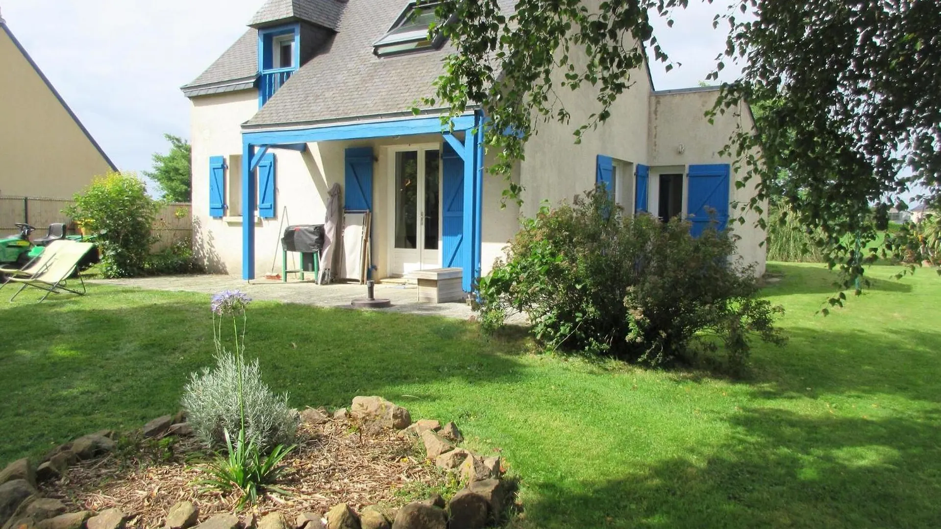 Holiday home Breton House With Enclosed Garden Pordic